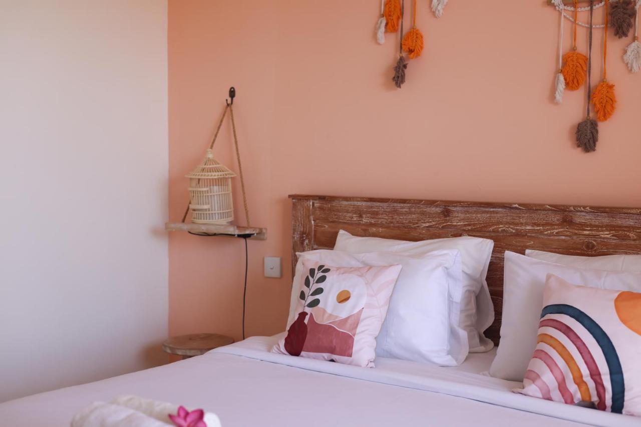The Spare Room Bali Canggu Buitenkant foto